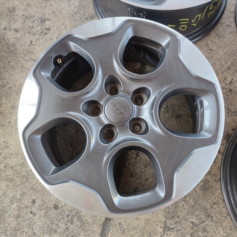 5x110 16 Gyári Jeep polír alufelni Nyomásmérővel 115000ft a 4db/62/ 3. kép