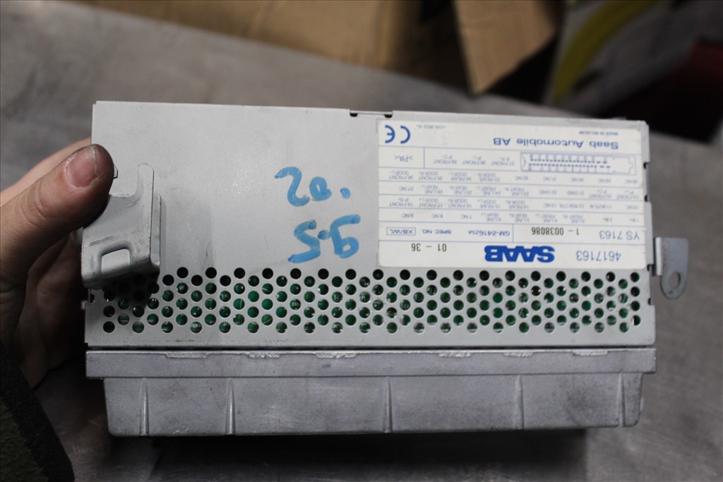 Saab 9-5 2001-2006 erősítő  4617163 1. kép