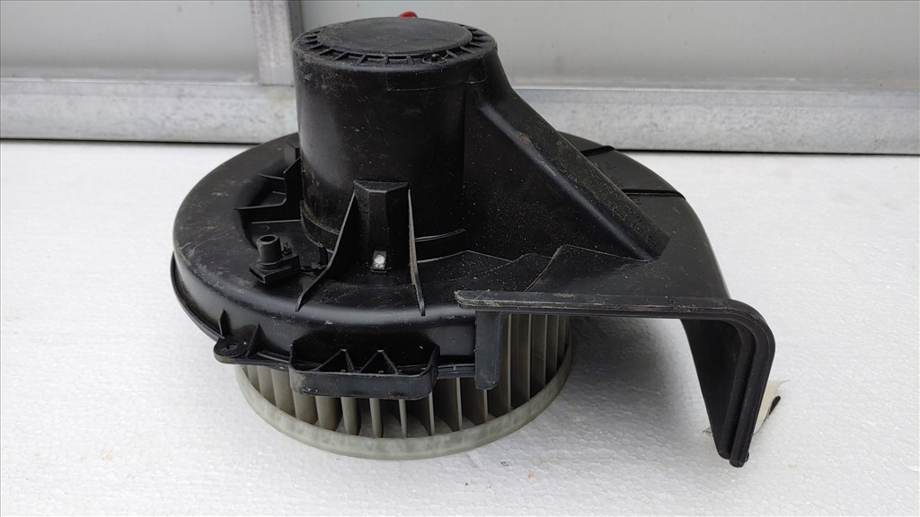 Seat Ibiza III, Skoda Fabia I, Volkswagen Polo IV fűtésventillátor motor  6q1819015h 069412212010 1. kép