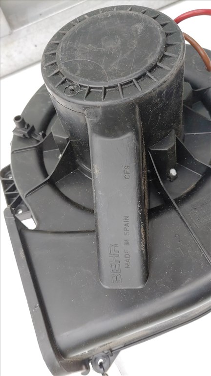 Seat Ibiza III, Skoda Fabia I, Volkswagen Polo IV fűtésventillátor motor  6q1819015h 069412212010 6. kép