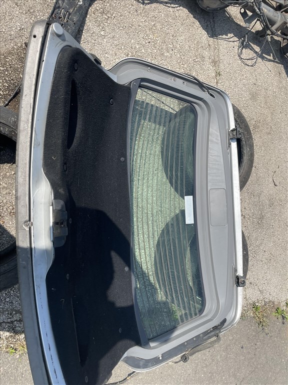 Renault Laguna II csomagtérajtó rozsdamentes 4. kép