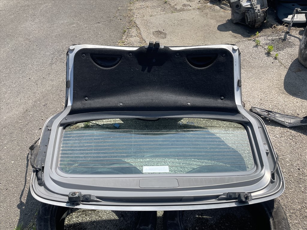 Renault Laguna II csomagtérajtó rozsdamentes 5. kép