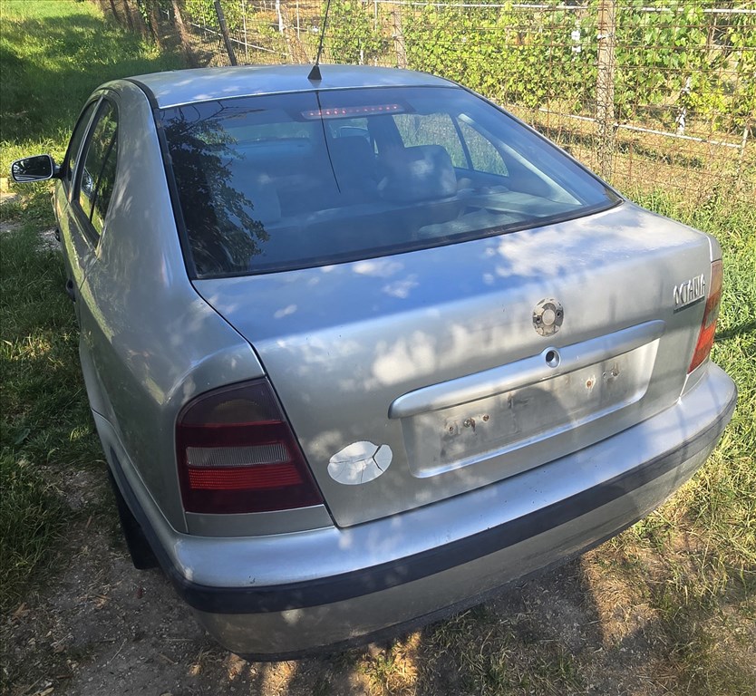 Skoda Octavia I bontott alkatrészei 1.9tdi 2. kép
