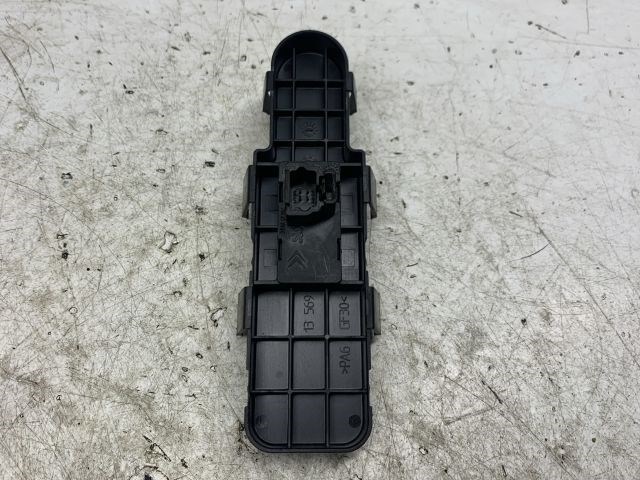 PEUGEOT 307 Jobb első Ablakemelő Kapcsoló 2. kép