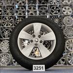 (3251) Skoda 16 gyári alufelni felni, 5x112, 215/60 gumi, Superb