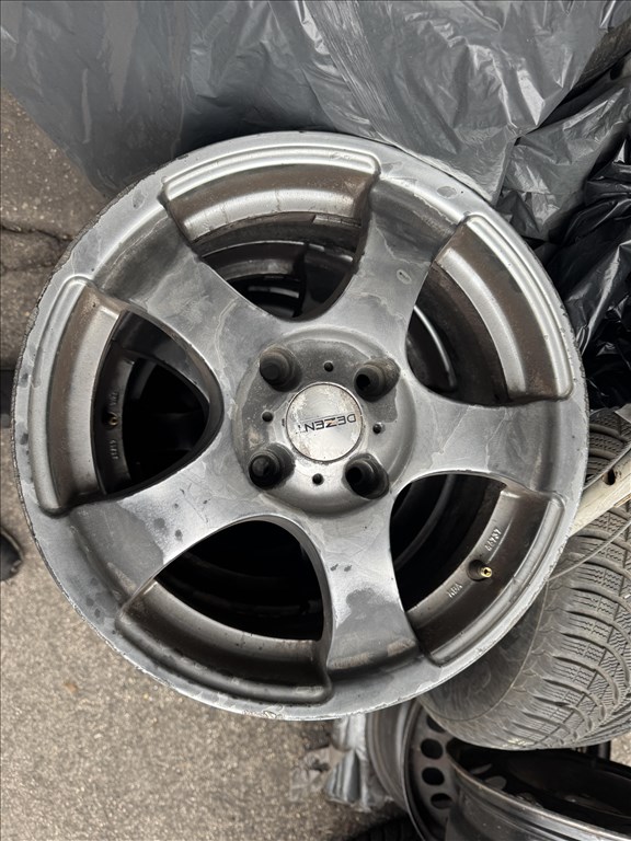 Dezent 7X16-os 4X114,3-as ET40-es használt könnyűfém felni garnitura eladó 2. kép