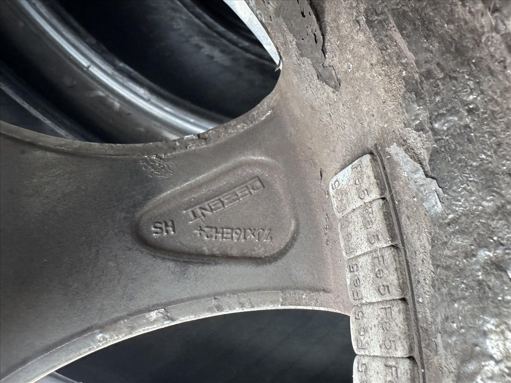 Dezent 7X16-os 4X114,3-as ET40-es használt könnyűfém felni garnitura eladó 5. kép