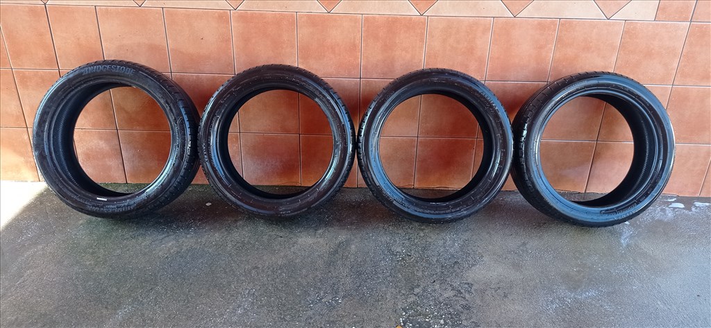 BRIDGESTONE 20" NYÁRI 235/45R20 GUMI OLCSÓN!!! 1. kép