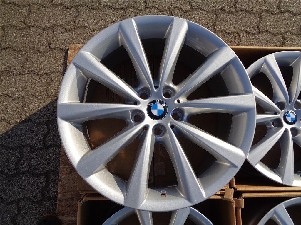 Új BMW gyári alufelni 18-as G-s szériás, 5×112-es osztóval eladó.  3. kép