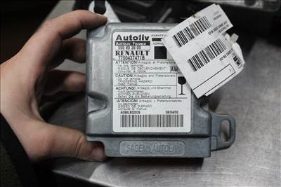 Renault Scénic 1999-2003 légzsák vezérlő  7700437471b