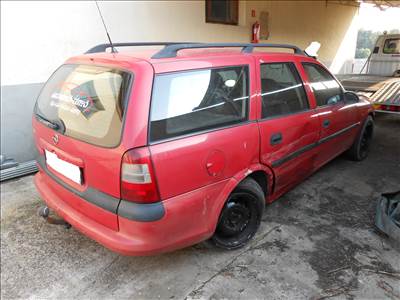 Opel VECTRA B Kombi (31) 2.0 DI 16V motor (fűzött blokk hengerfejjel)