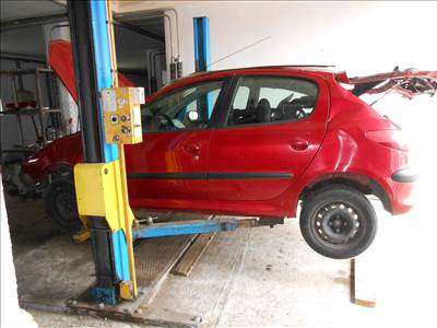 Peugeot 206 Ferdehátú (2A/C) 1.1 i 2. hátsó embléma