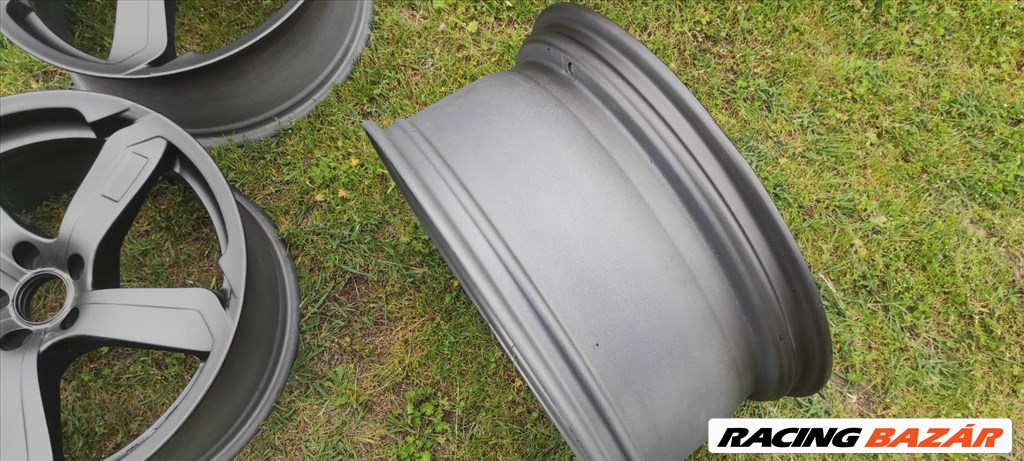  Ford S-Max, Volvo S V XC, Jaguar, Range Rover Evoque, Renault Talisman, Peugeot, Citroën, DS7 2. kép