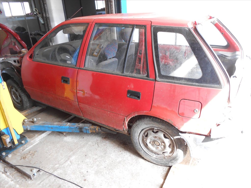 Suzuki SWIFT II Ferdehátú (EA_MA) 1.0 középdob 3. kép