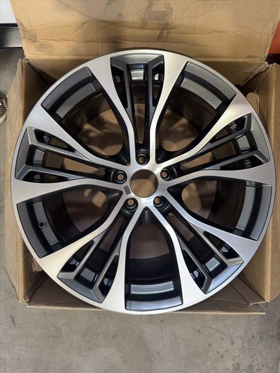 R21 Original Bmw 11.5J ET38 - 6859424 1db alufelni felni  1. kép