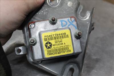 Chrysler Pt. Cruiser 2000-2006 jobb ütközésérzékelő    p04671844ab
