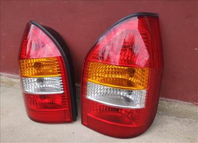 Opel Zafira A gyári hátsó lámpa pár