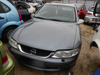 OPEL VECTRA B (J96) 1.6 I 16V jobb első sárvédő