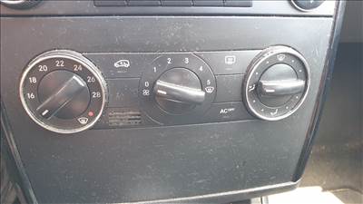 Mercedes A169 fűtéskapcsoló panel 