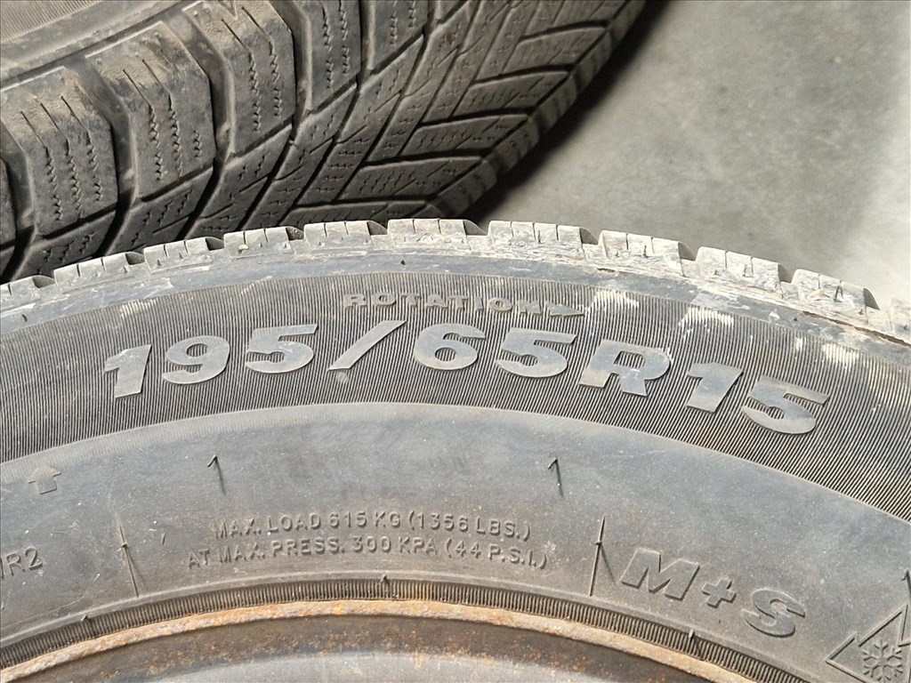  5x100 15" lemezfelni szett Tracmax téli gumikkal (19192, 26163) 5. kép