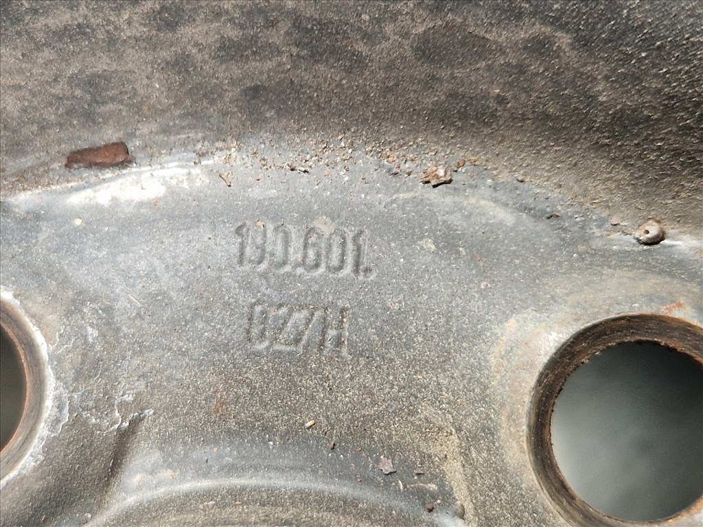  5x100 15" lemezfelni szett Tracmax téli gumikkal (19192, 26163) 7. kép