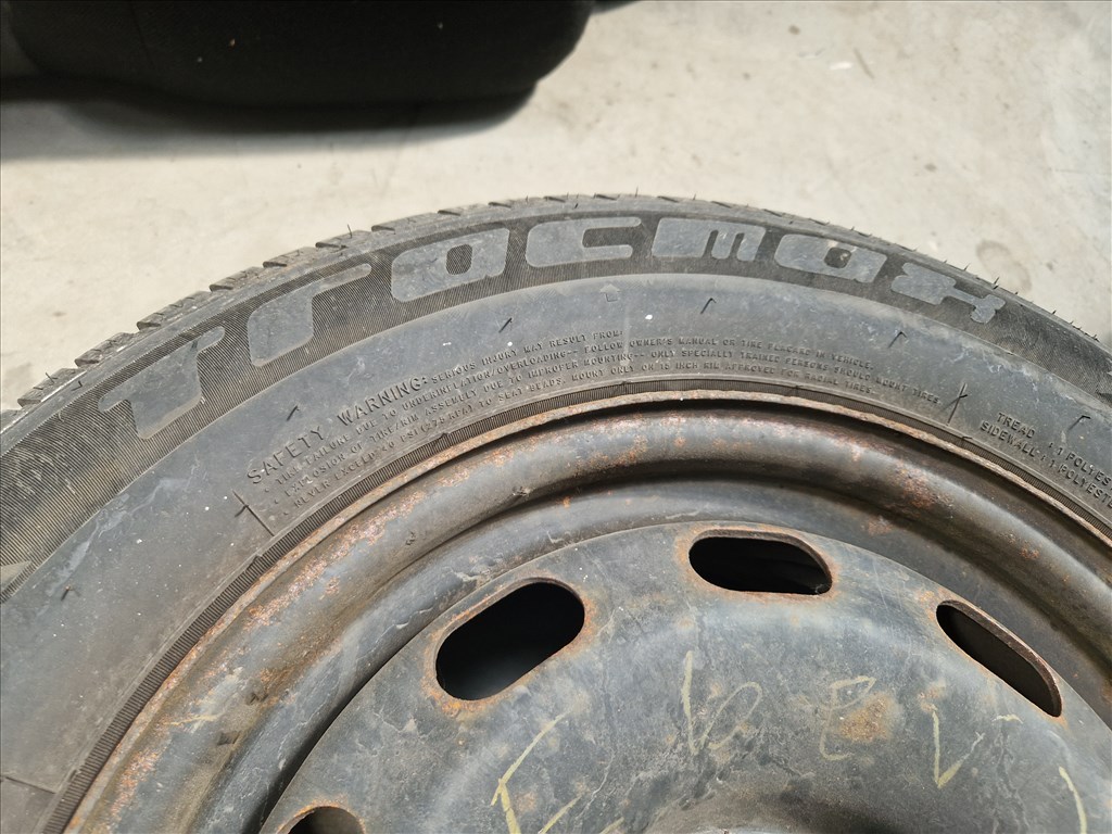  5x100 15" lemezfelni szett Tracmax téli gumikkal (19192, 26163) 9. kép