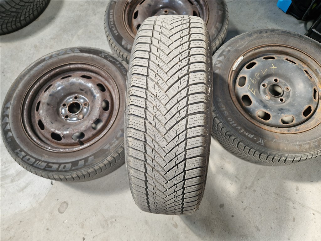  5x100 15" lemezfelni szett Tracmax téli gumikkal (19192, 26163) 10. kép