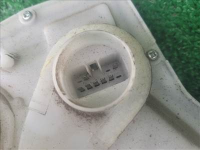 SUZUKI SWIFT III Jobb első Központizár Motor 8220162K30 8220162k31