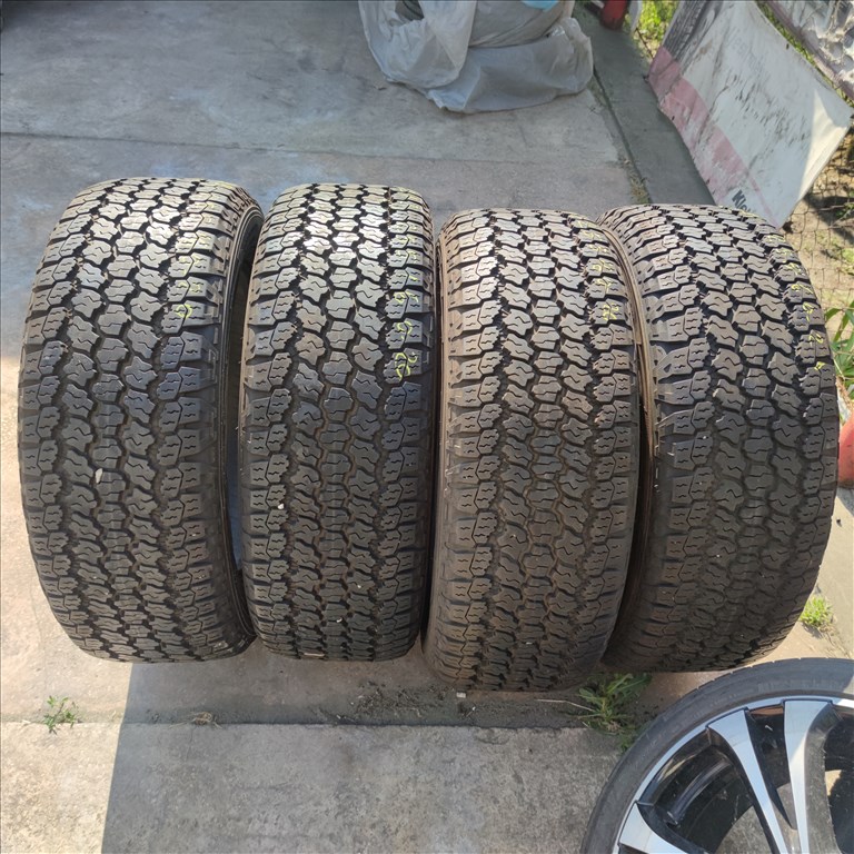  255/60 R20 Goodyear nyári gumi 125000ft a 4db/218/ 5. kép