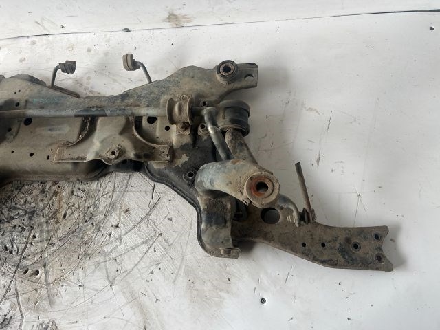 FORD FOCUS II Első Bölcső 4. kép