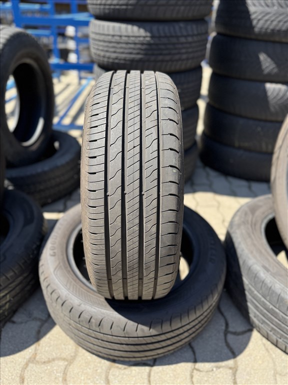 205/55 R17 Goodyear Efficientgrip Performance 2 95V l 6mm l 2db | DOT0124 1. kép
