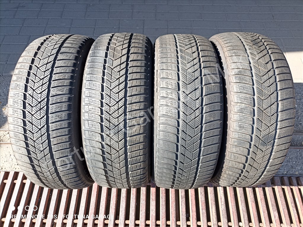 225/55 R18" Pirelli használt téli garnitúra 1. kép