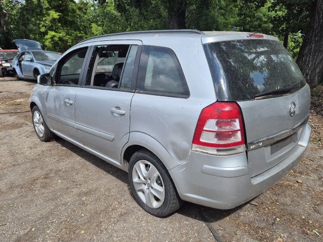 Opel Zafira B 1.8i generátor  4. kép