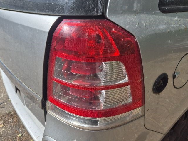 Opel Zafira B 1.8i generátor  9. kép