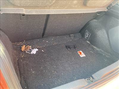 Toyota Auris 1.33 (E150) csomagtér kárpit 