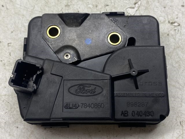 JAGUAR X-TYPE Csomagtérajtó Zárszerkezet 1. kép