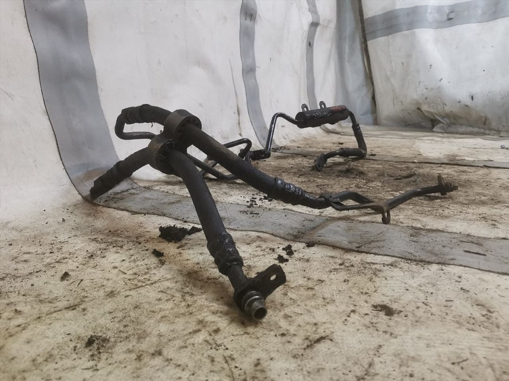 AUDI A4 Avant II (8E5/ B6) 2.5 TDI Automata Váltó Olaj Cső #39162# 8E0317818N 4. kép