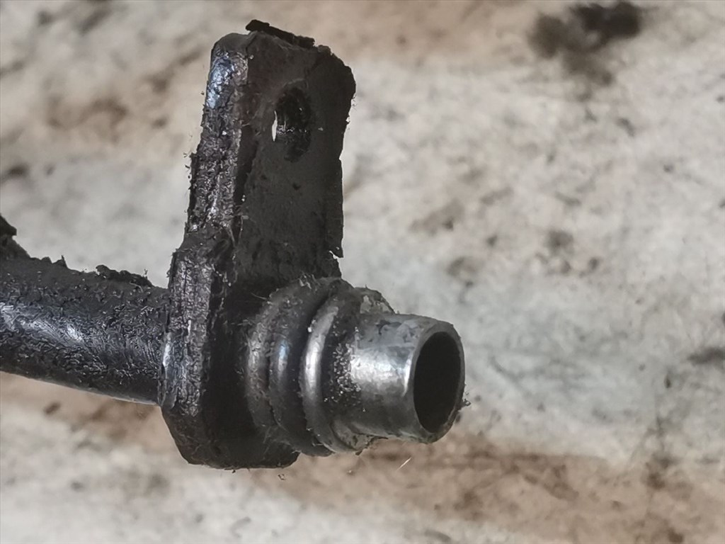 AUDI A4 Avant II (8E5/ B6) 2.5 TDI Automata Váltó Olaj Cső #39162# 8E0317818N 8. kép