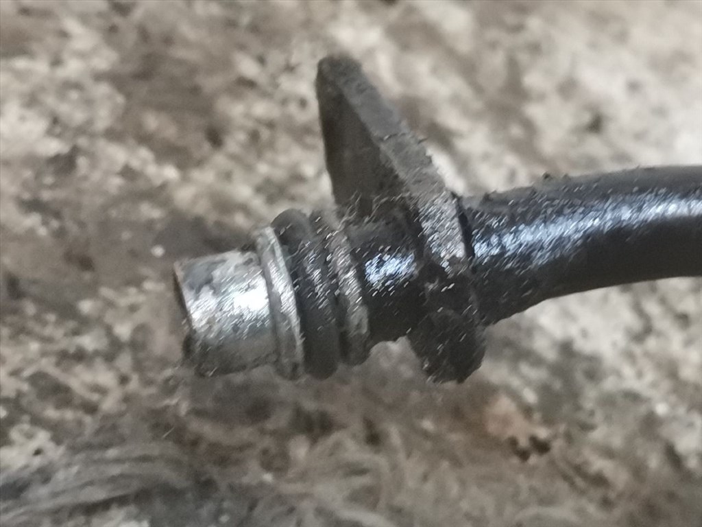 AUDI A4 Avant II (8E5/ B6) 2.5 TDI Automata Váltó Olaj Cső #39162# 8E0317818N 10. kép