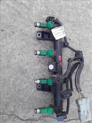 Peugeot 206 206+ Injektor 1.4 Benzin 01F023 Gyári Valeo