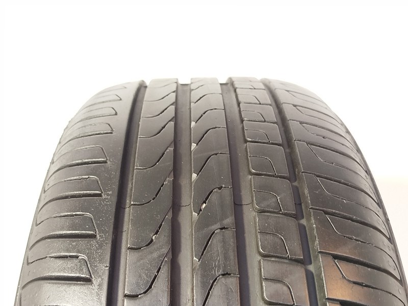 Pirelli Cinturato P7 215/55 R17  1. kép