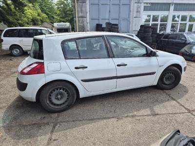 Renault Mégane II 1.4 16V hátsó lökhárító komplett 