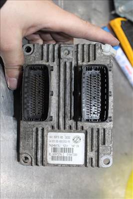 Fiat grande Punto 1.4 motorvezérlő  51847330