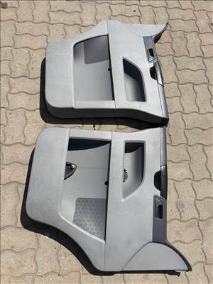 Volkswagen Transporter T5 ajtókárpit 