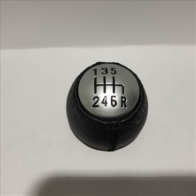 Alfa Romeo 147, 156, Gt utángyártott új 6 sebességes váltógomb  55347088