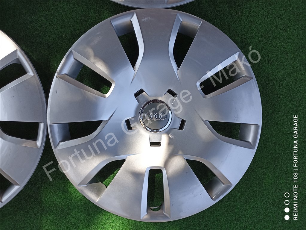 16" Audi használt dísztárcsa (73) 3. kép