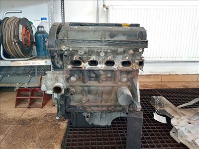 Opel Zafira B Fűzött blokk hengerfejjel  z16xep20hy2050