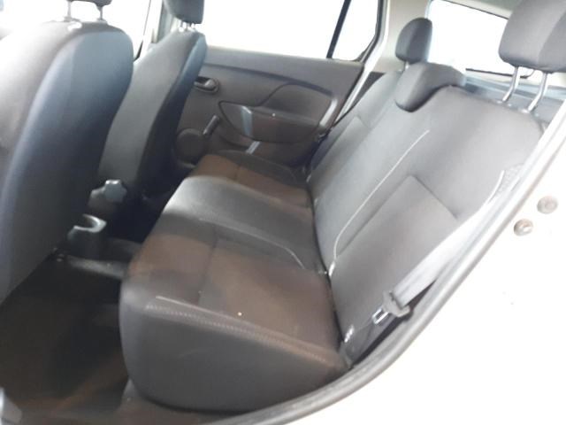Dacia Logan II bontott alkatrészei 6. kép