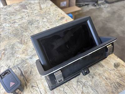 Audi A1 (8X) kijelző ,navigáció kijelző  8x0857273b