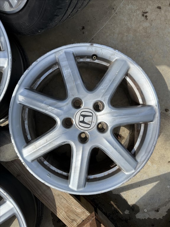 17” 8g UFO Honda Civic gyári alufelni garnitúra eladó 5x114.3 2. kép